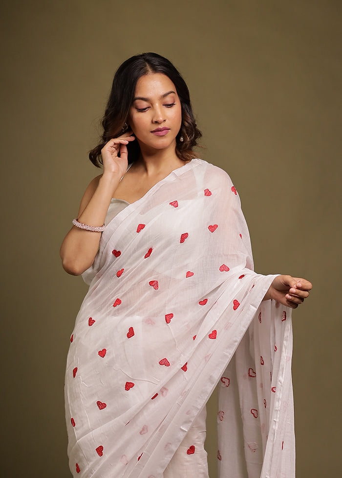 White Matka Silk Saree With Blouse Piece