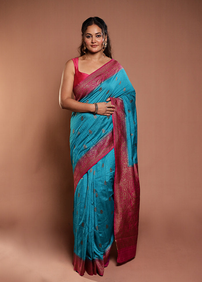 Green Dupion Silk Saree With Blouse Piece