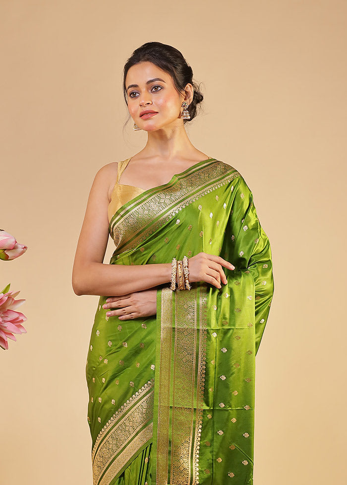 Green Dupion Silk Saree With Blouse Piece