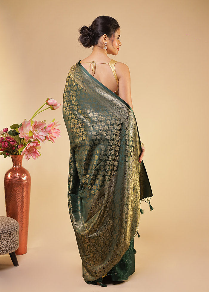 Green Dupion Silk Saree With Blouse Piece