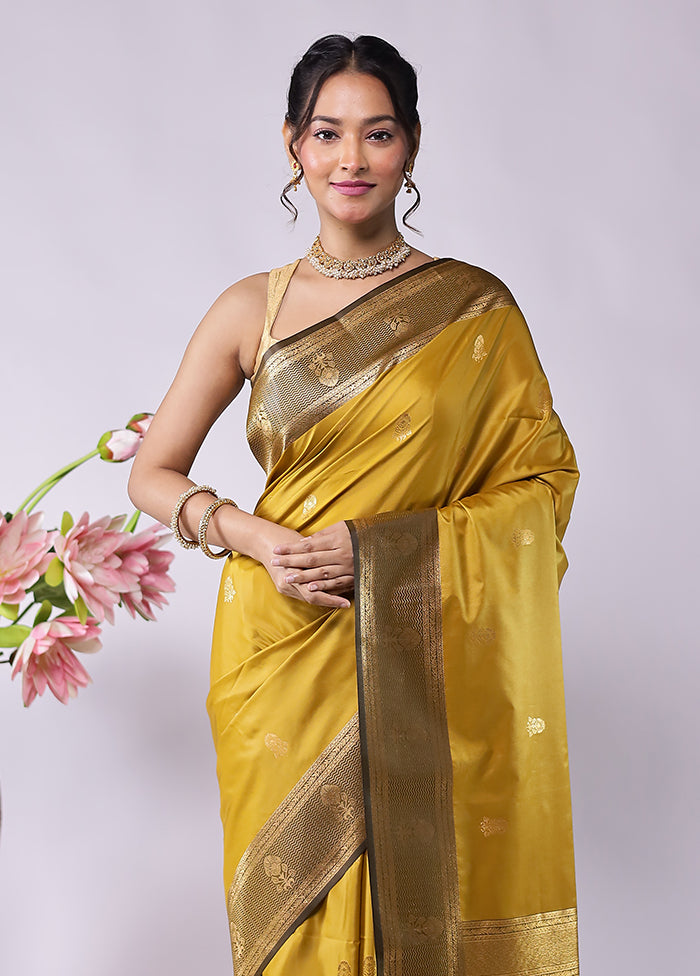 Yellow Kanjivaram Silk Saree With Blouse Piece