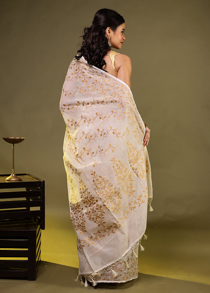 Cream Kora Silk Saree With Blouse Piece