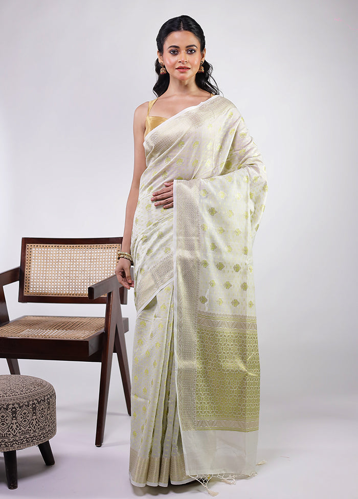 White Kora Silk Saree With Blouse Piece