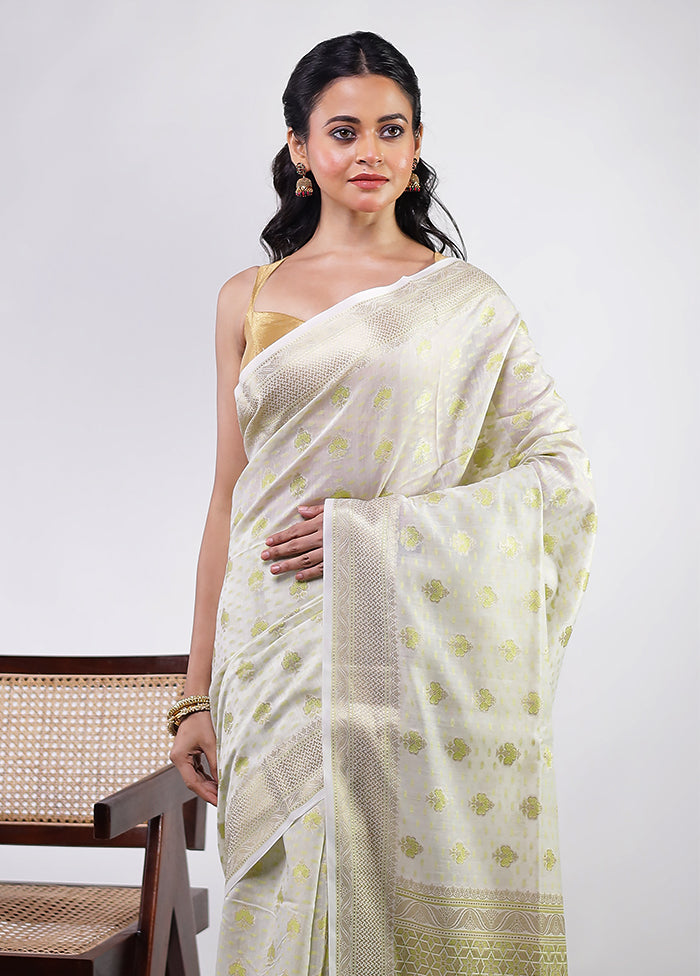 White Kora Silk Saree With Blouse Piece