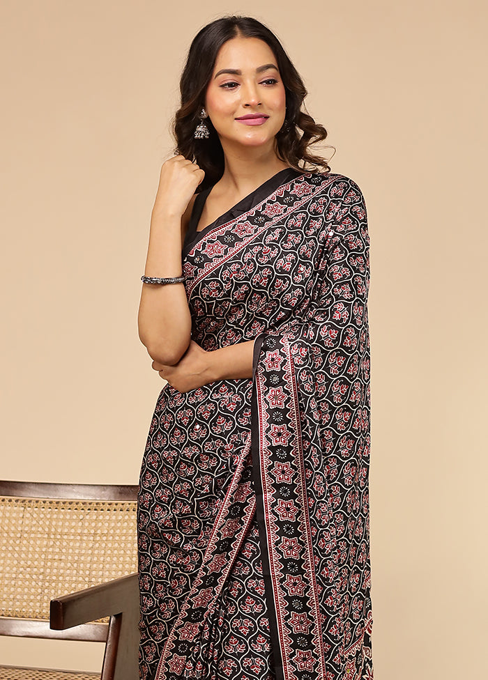 Black Printed Silk Saree Without Blouse Piece