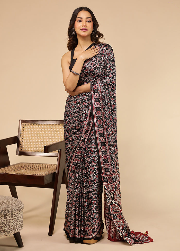 Black Printed Silk Saree Without Blouse Piece