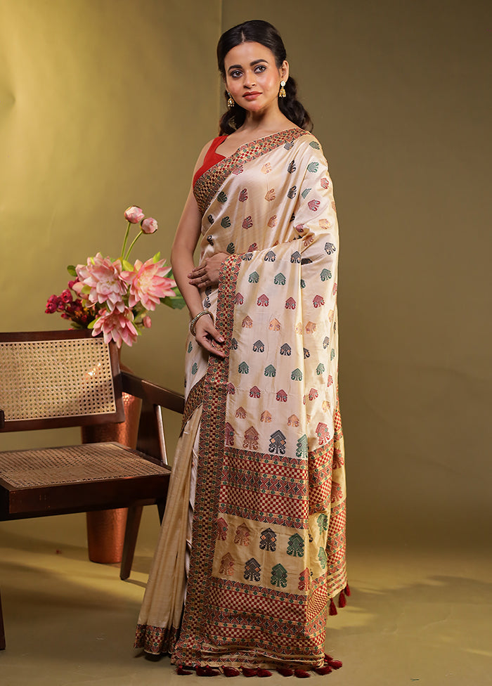Cream Assam Silk Saree With Blouse Piece