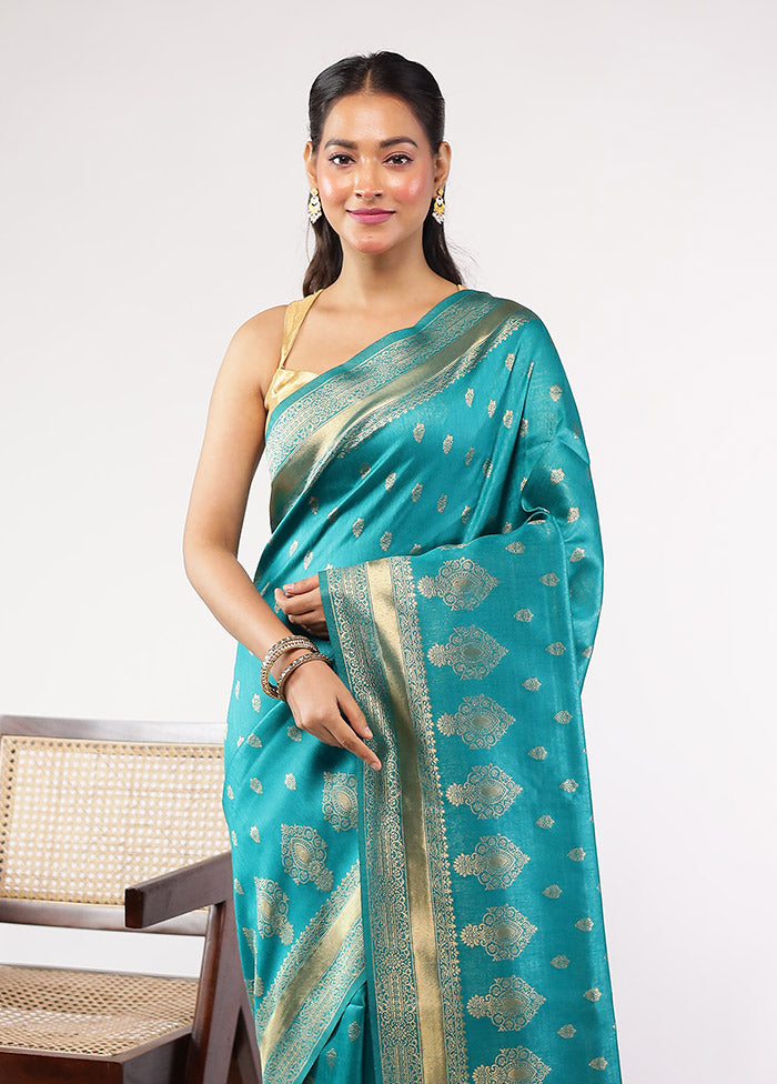 Green Dupion Silk Saree With Blouse Piece