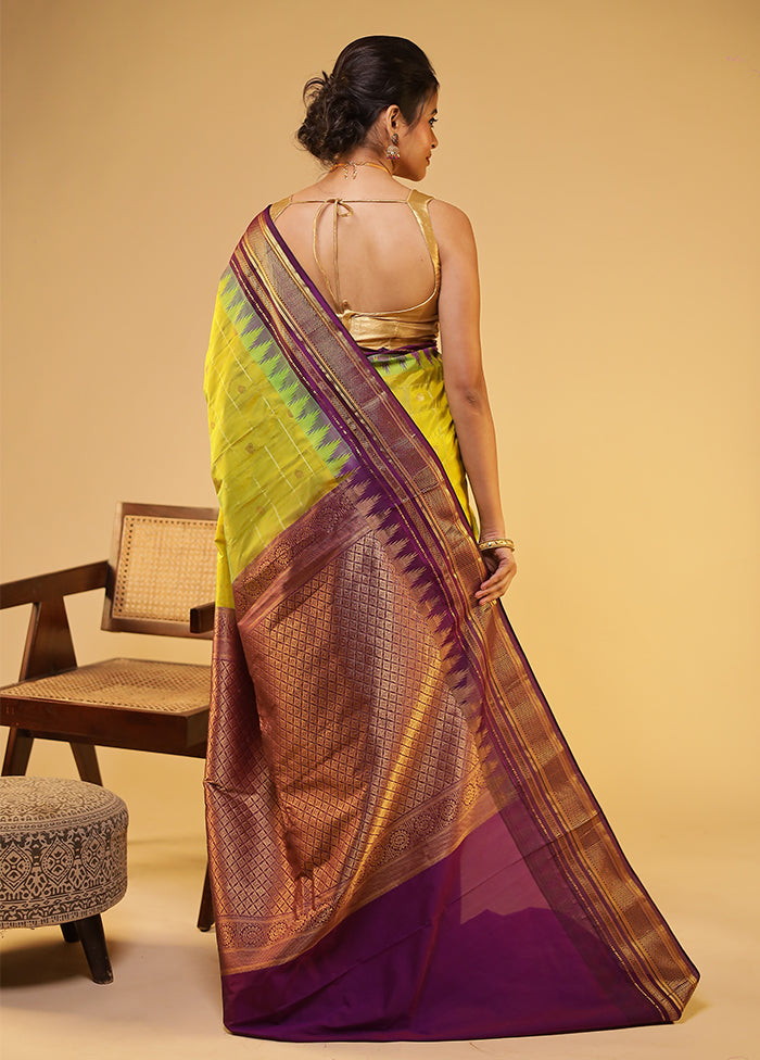 Green Gadwal Pure Silk Saree Without Blouse Piece