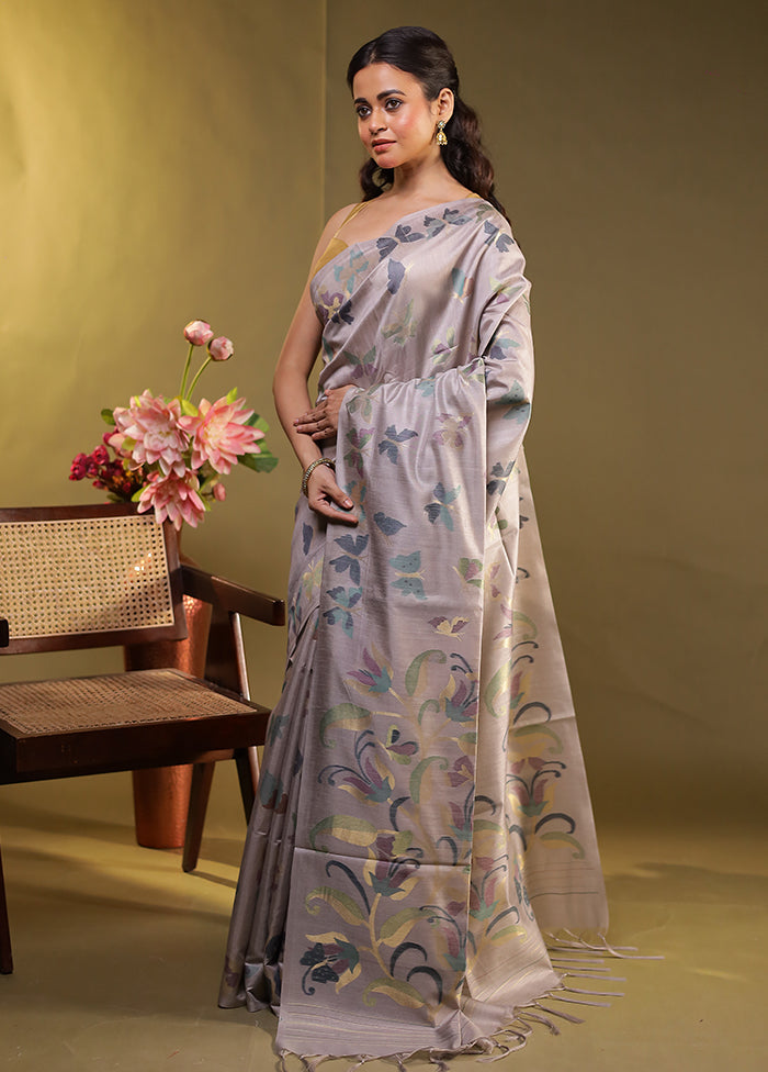 Grey Tussar Silk Saree With Blouse Piece