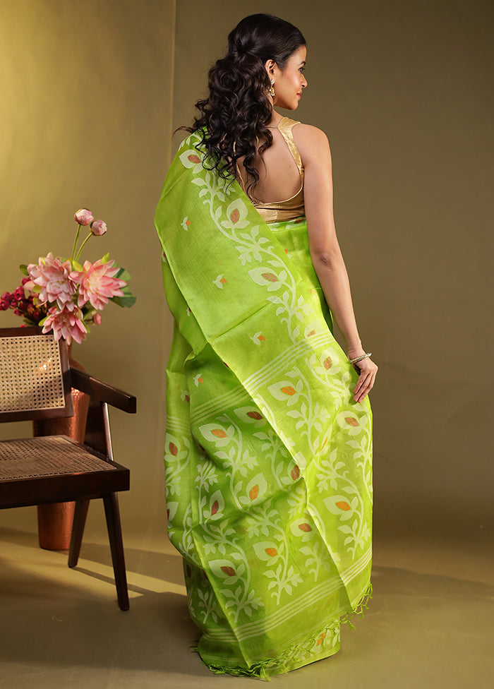 Green Handloom Tussar Pure Silk Saree With Blouse Piece