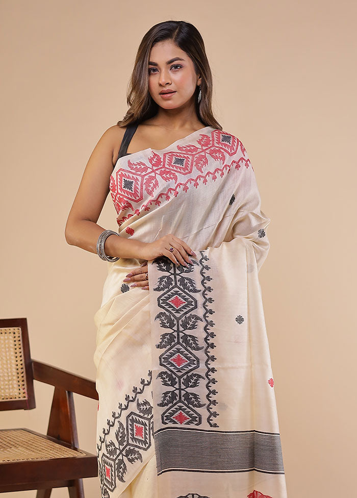Cream Handloom Tussar Pure Silk Saree With Blouse Piece