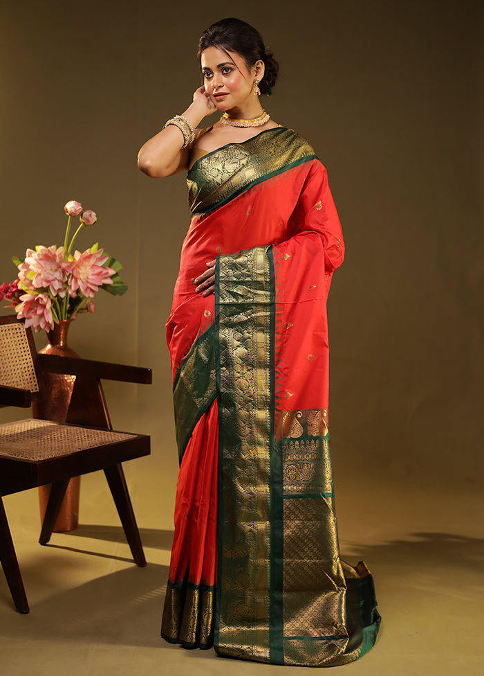 Red Gadwal Silk Saree With Blouse Piece