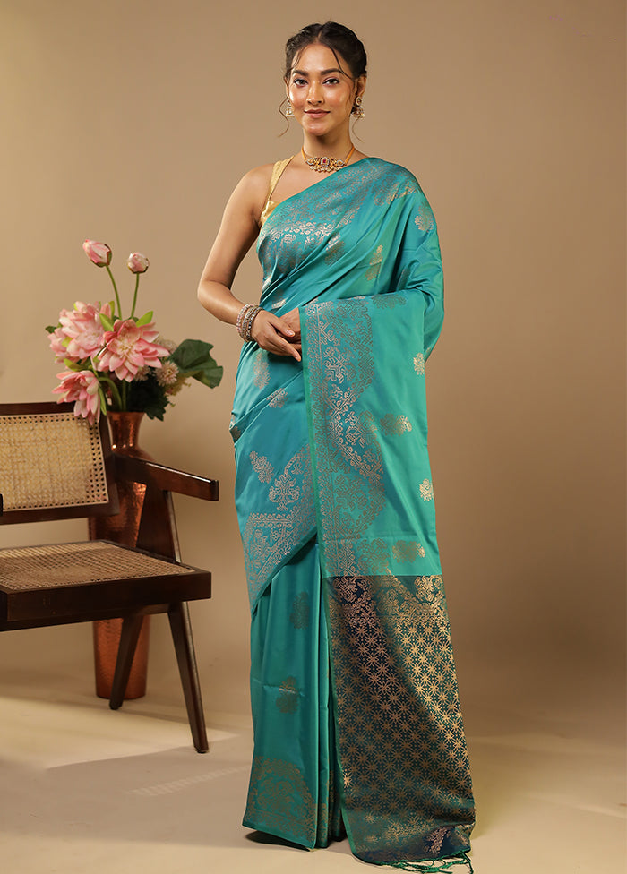 Green Kanjivaram Silk Saree With Blouse Piece