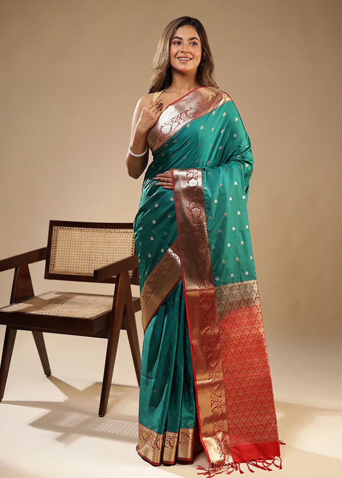 Green Kanjivaram Silk Saree With Blouse Piece