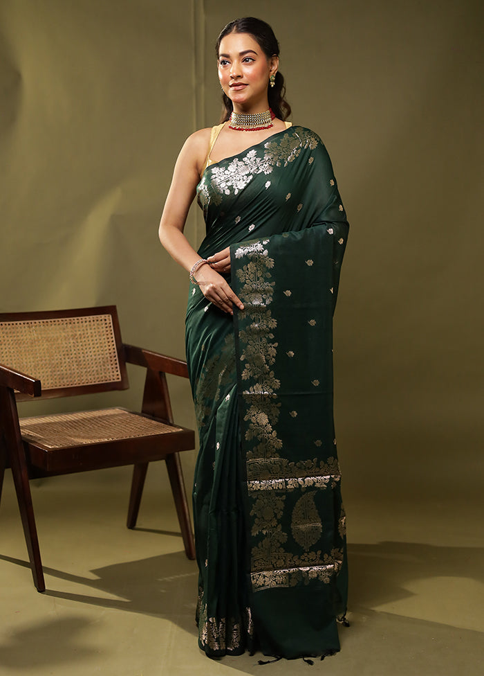 Green Cotton Saree With Blouse Piece