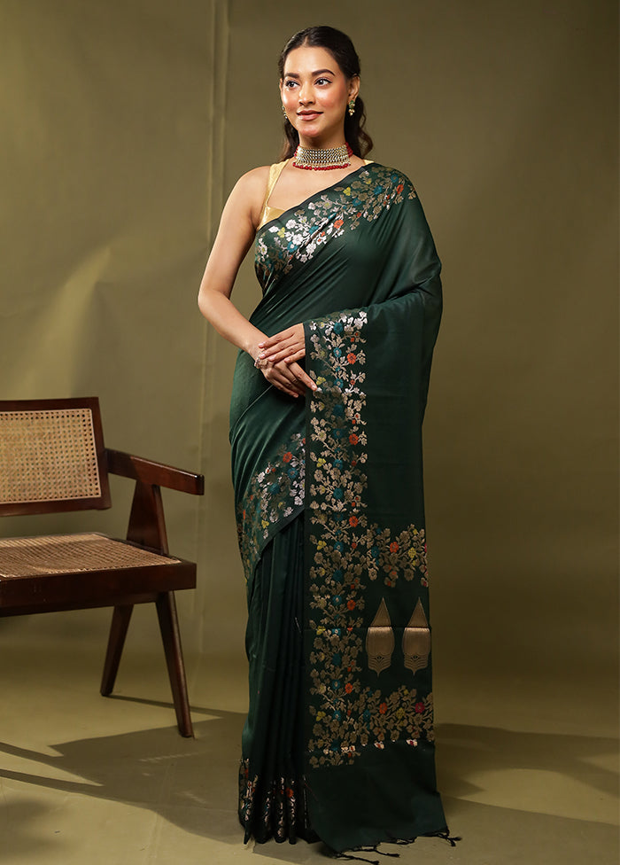 Green Cotton Saree With Blouse Piece