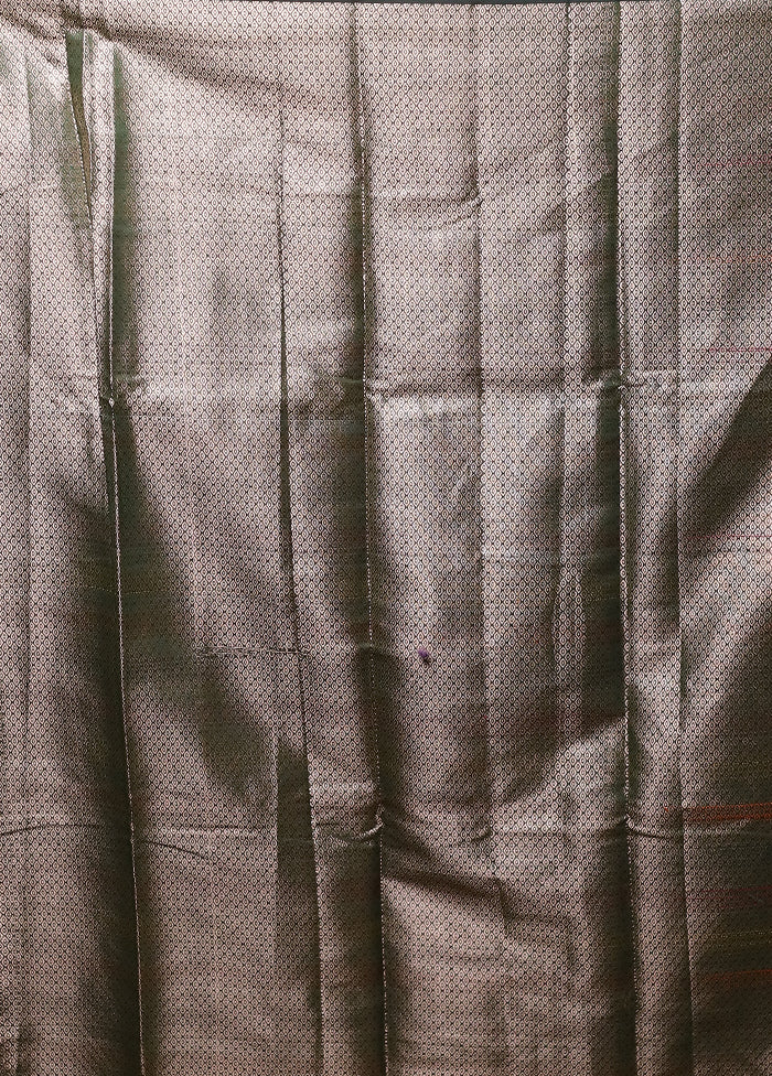 Green Cotton Saree With Blouse Piece