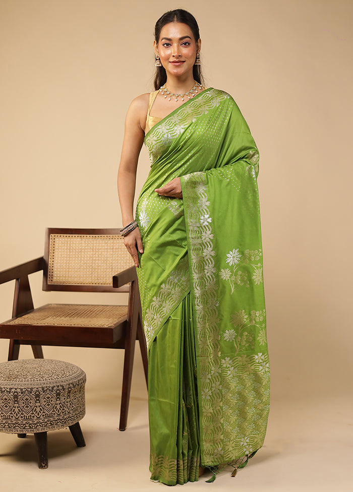 Green Dupion Silk Saree With Blouse Piece