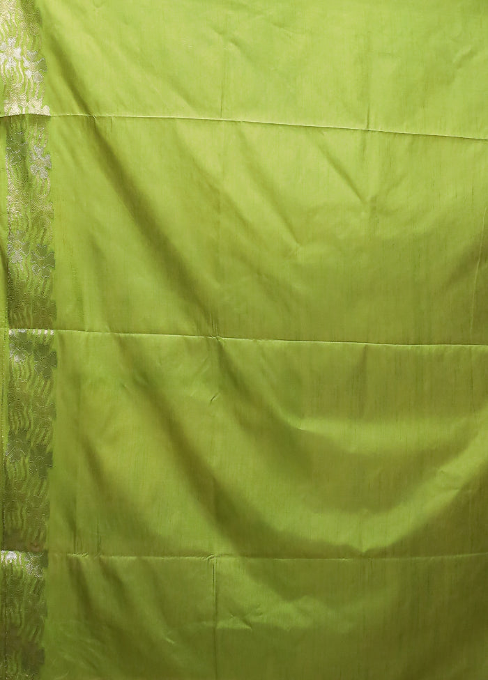 Green Dupion Silk Saree With Blouse Piece