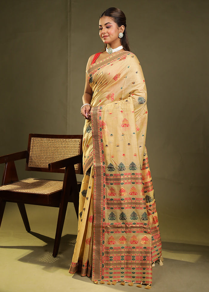 Cream Assam Silk Saree With Blouse Piece