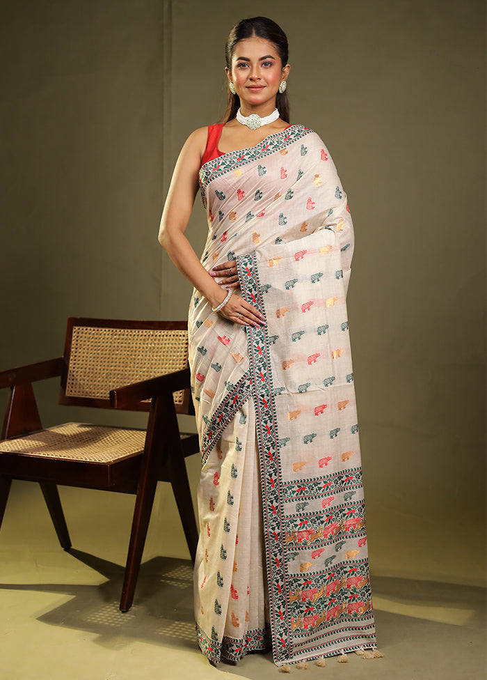Cream Assam Silk Saree With Blouse Piece