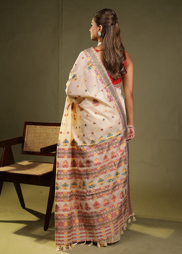 Cream Assam Silk Saree With Blouse Piece