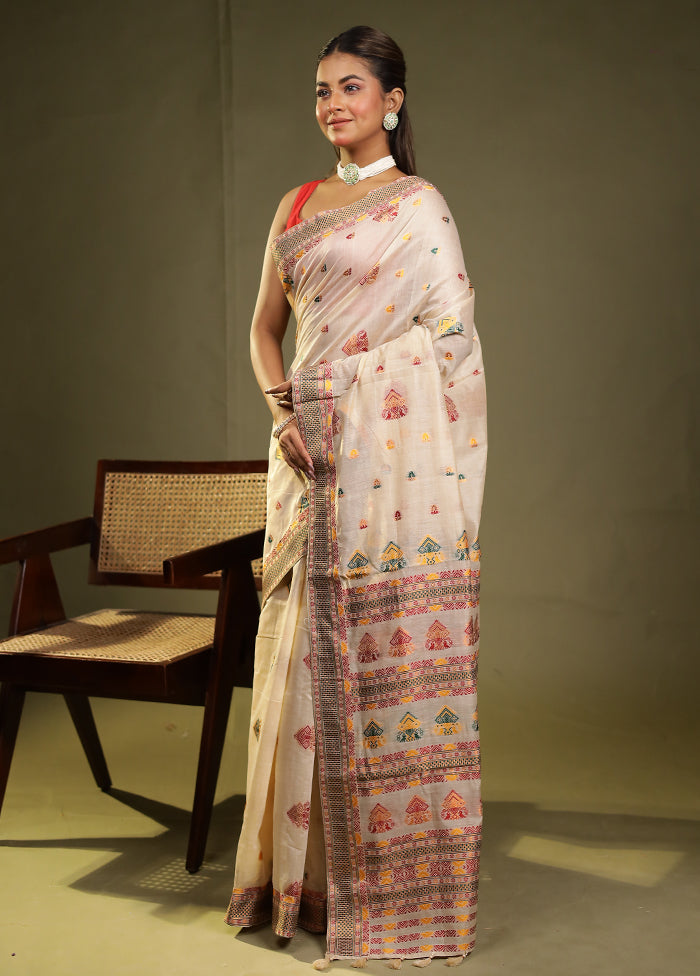 Cream Assam Silk Saree With Blouse Piece