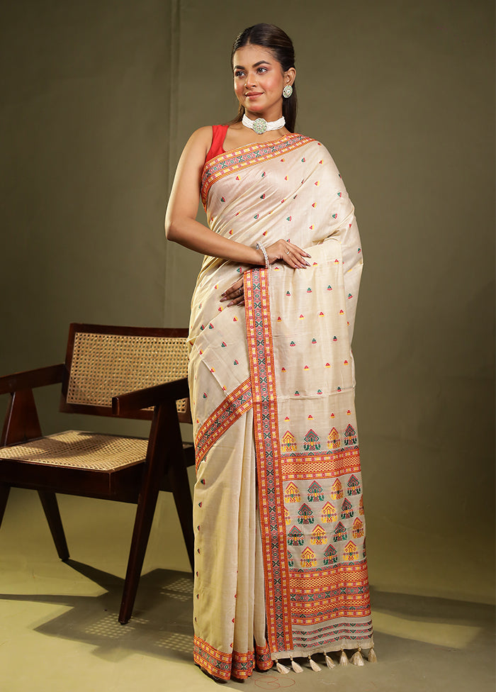 Cream Assam Silk Saree With Blouse Piece