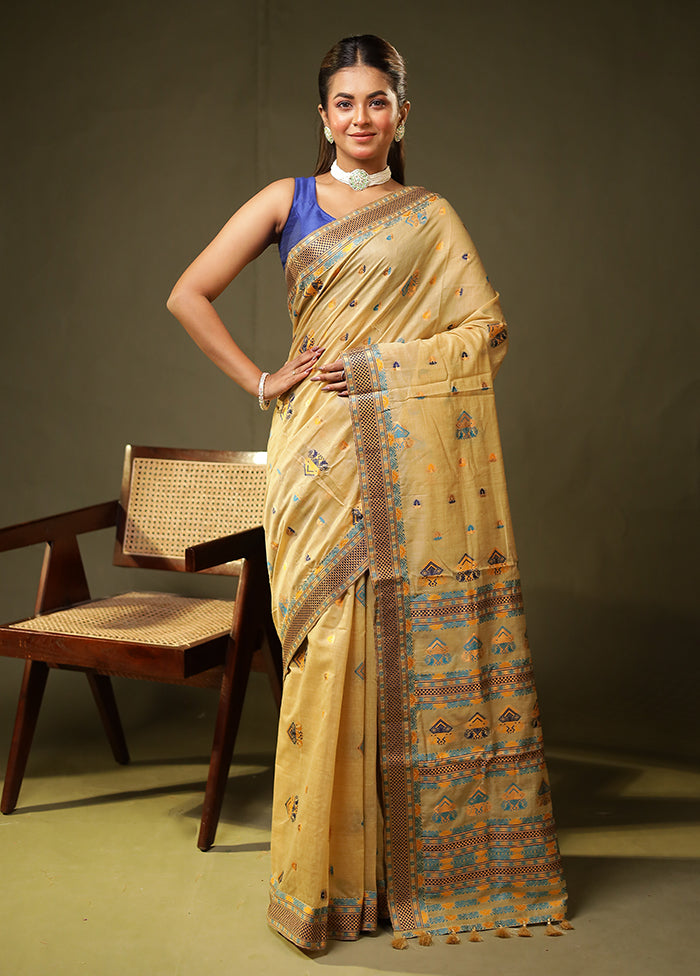 Cream Assam Silk Saree With Blouse Piece
