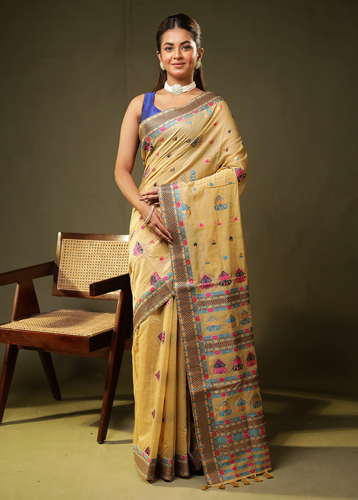 Cream Assam Silk Saree With Blouse Piece