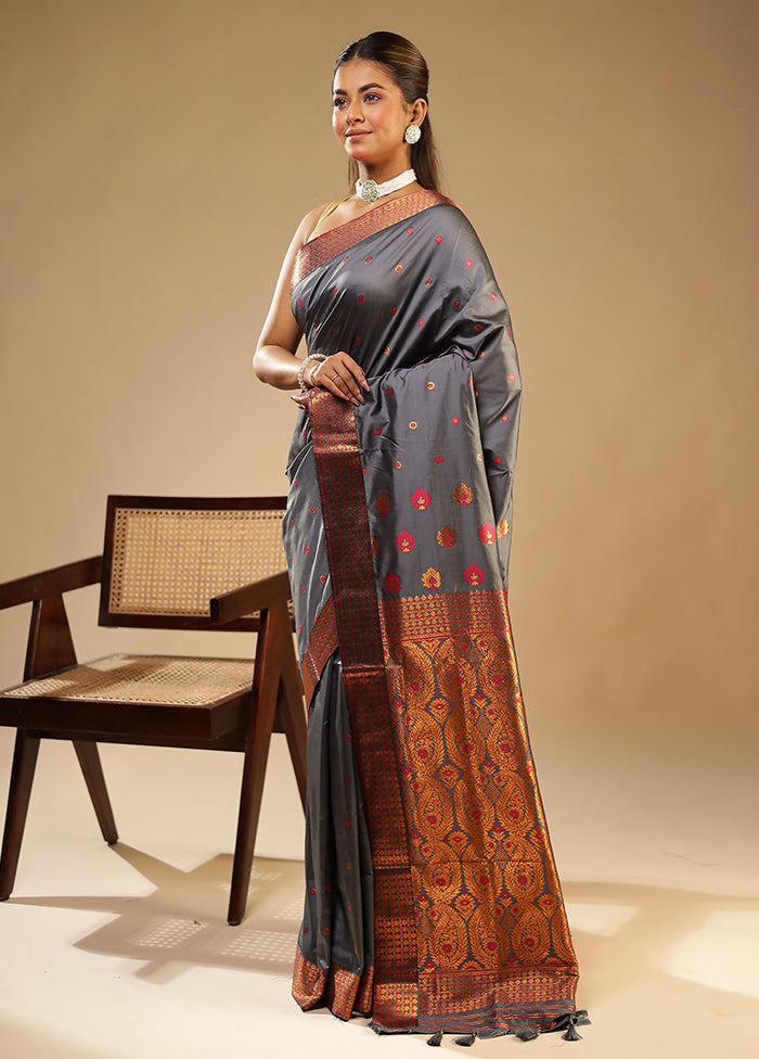Grey Assam Silk Saree With Blouse Piece