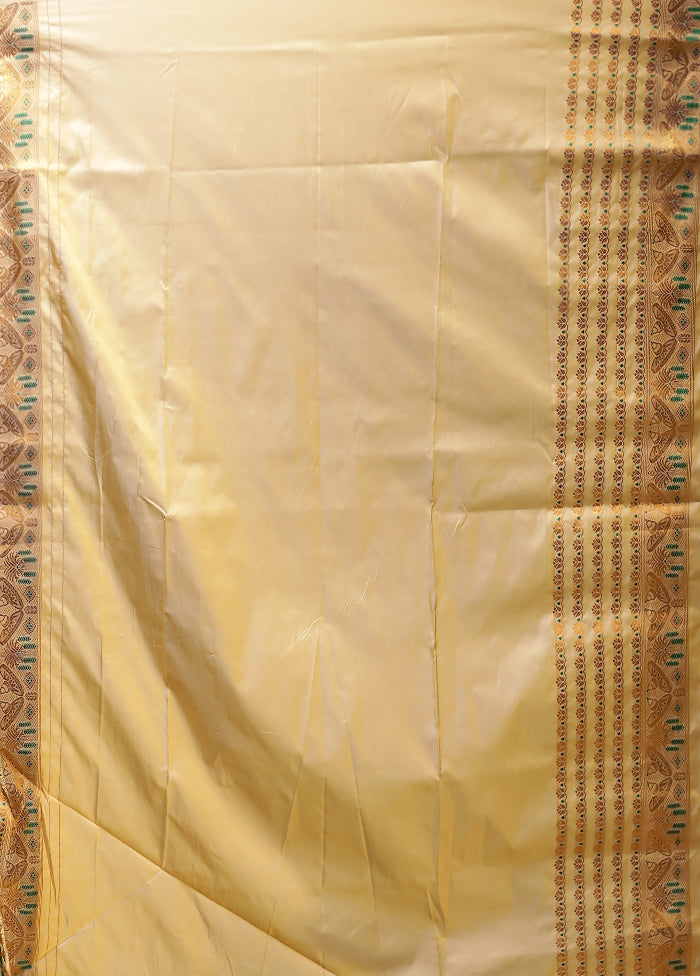 Cream Assam Silk Saree With Blouse Piece