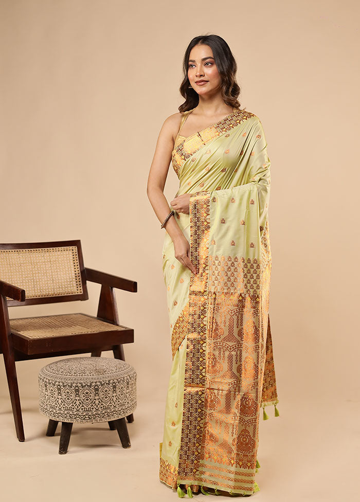 Green Assam Silk Saree With Blouse Piece
