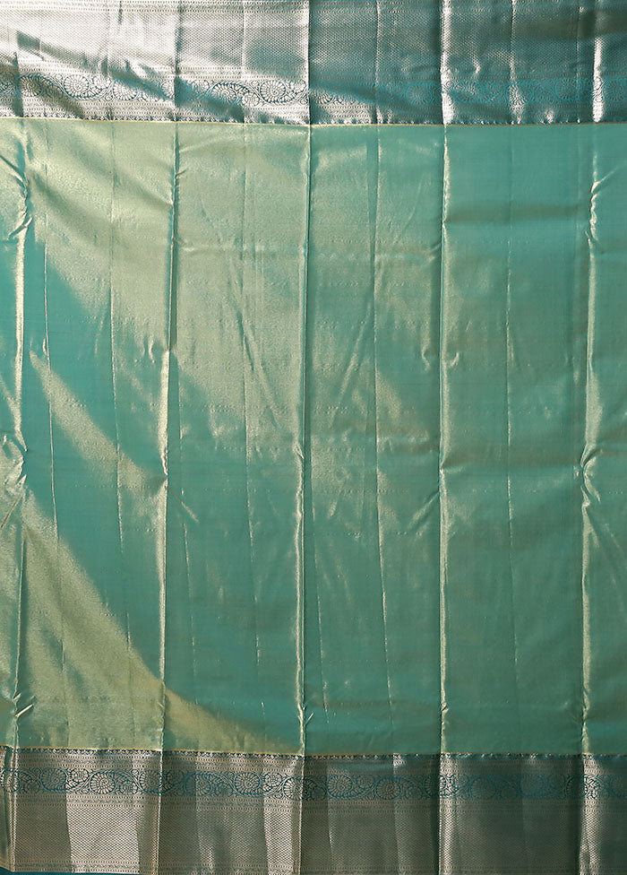 Green Kanjivaram Silk Saree With Blouse Piece