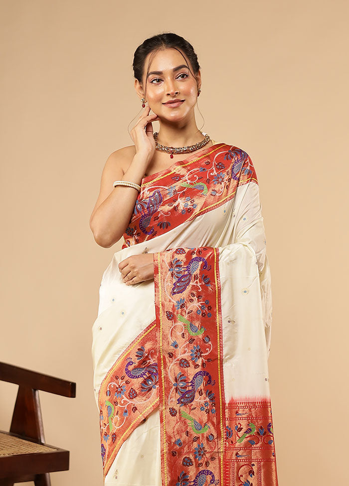 White Kanjivaram Silk Saree With Blouse Piece