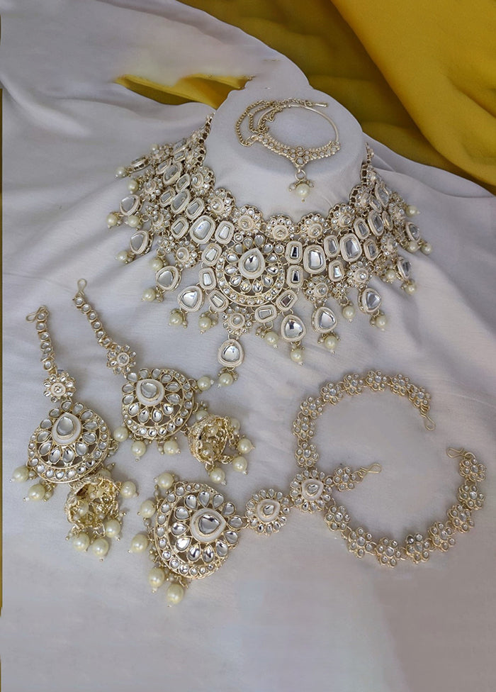 White Alloy Jewellery Set