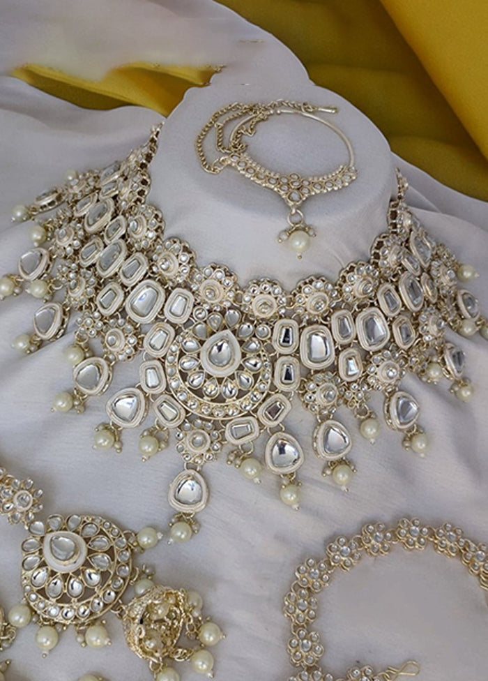 White Alloy Jewellery Set