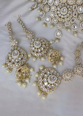 White Alloy Jewellery Set