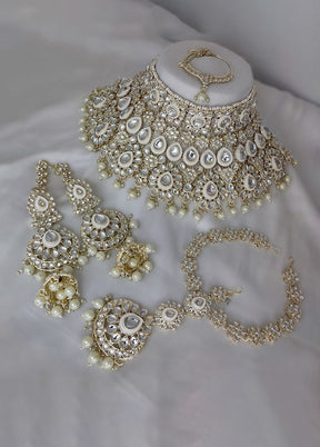 White Alloy Jewellery Set