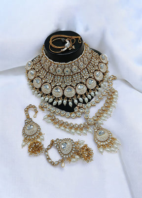 White Alloy Jewellery Set