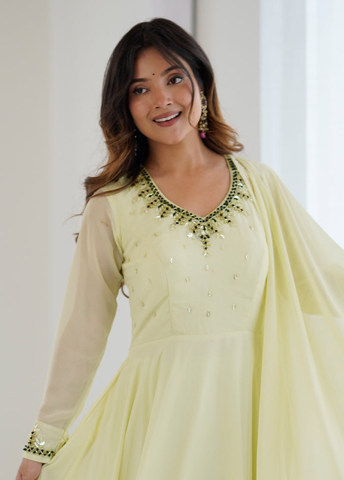 3 Pc Cream Georgette Suit Set