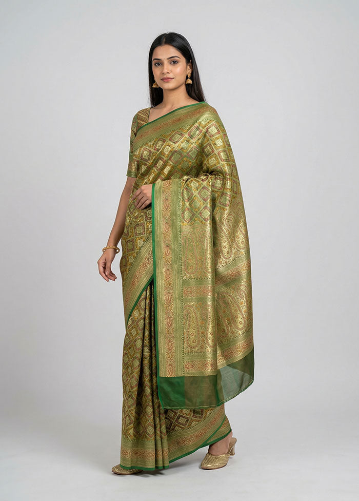 Green Handloom Tanchoi Pure Silk Saree With Blouse Piece