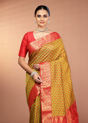 Green Cotton Saree With Blouse Piece
