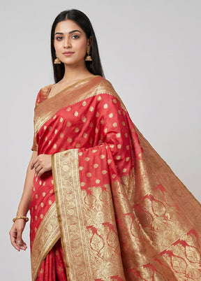 Cream Tanchoi Silk Saree With Blouse Piece