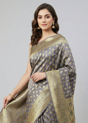 Green Tanchoi Silk Saree With Blouse Piece