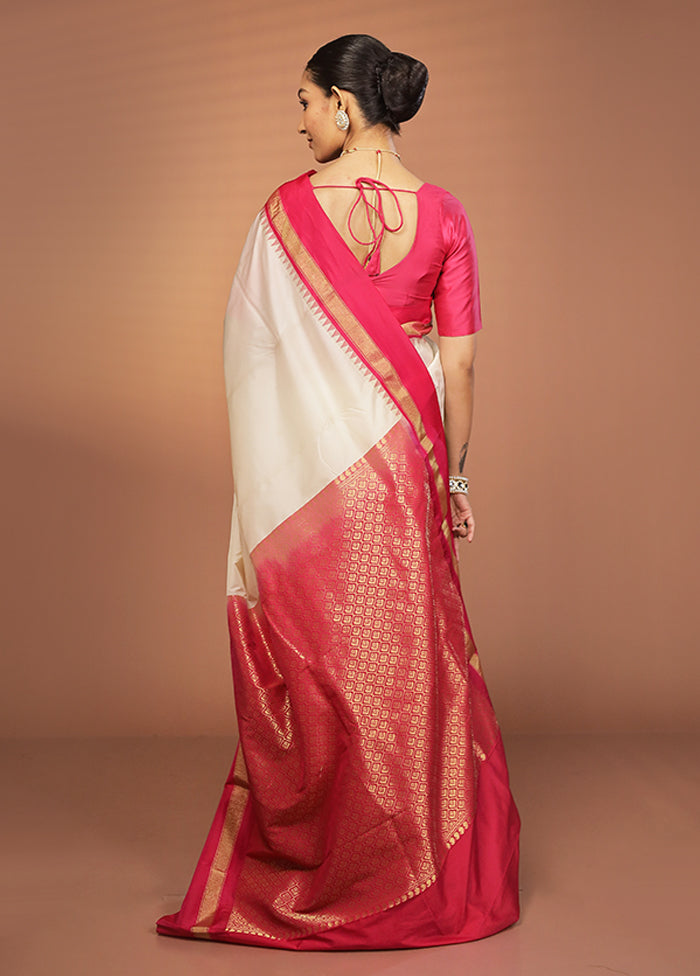 Cream Kanjivaram Silk Saree With Blouse Piece