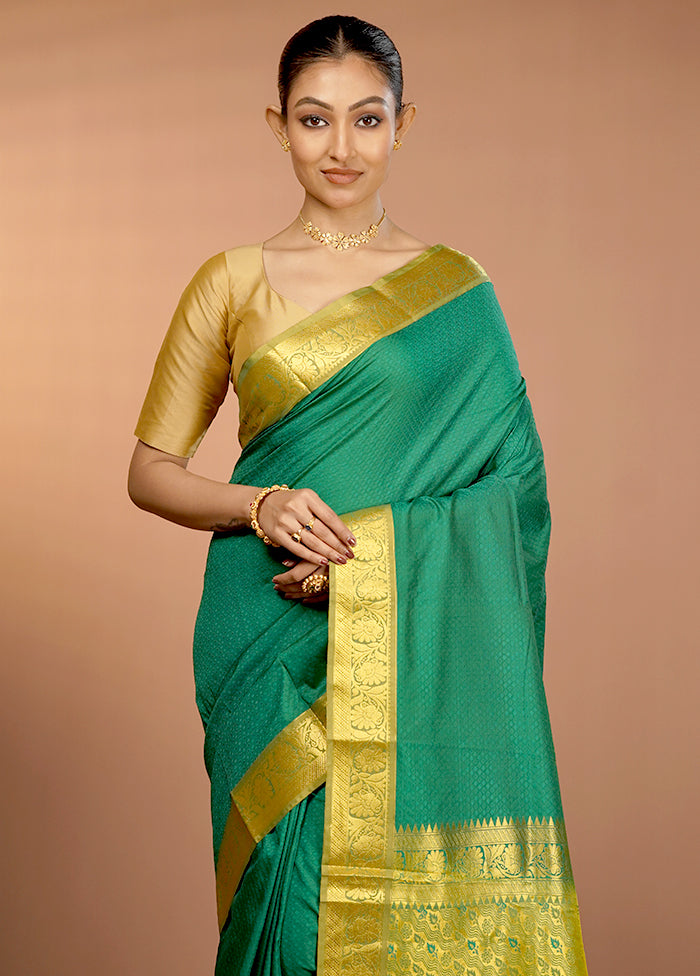 Green Kanjivaram Silk Saree With Blouse Piece