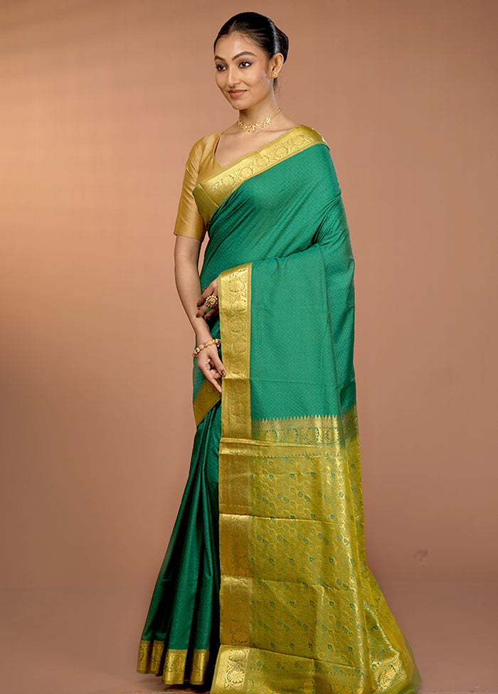 Green Kanjivaram Silk Saree With Blouse Piece