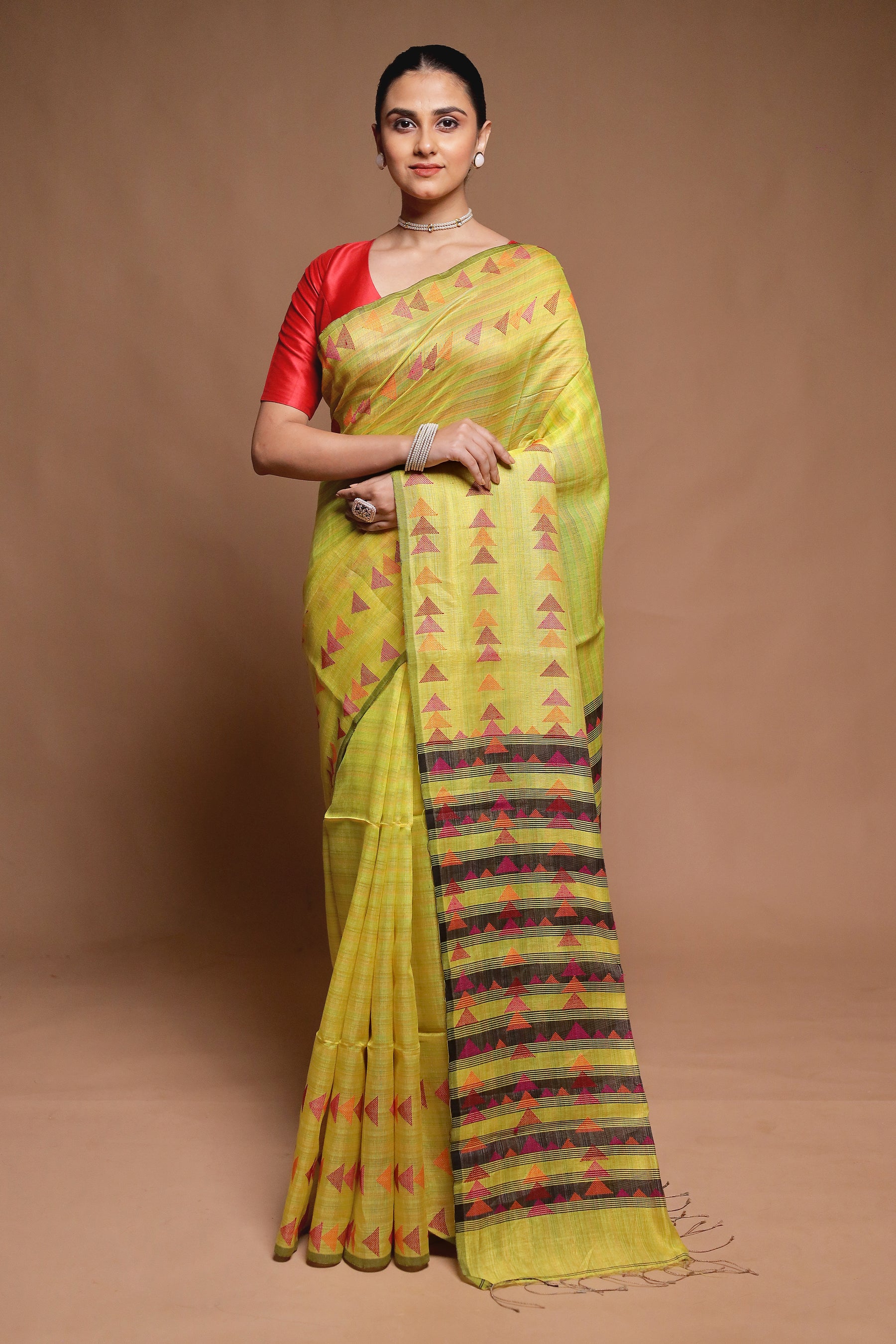 Green Handloom Matka Pure Silk Saree With Blouse Piece